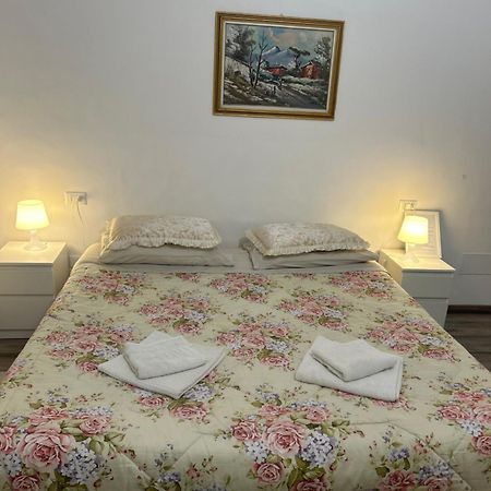 Casa Viorica Hotel Ancona Luaran gambar