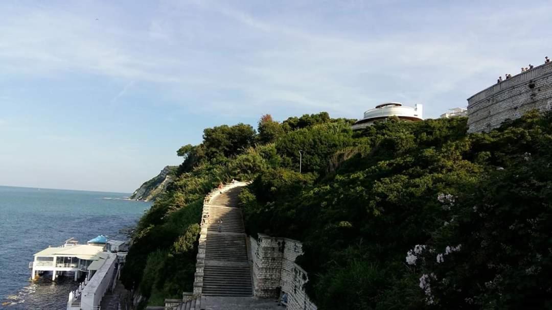 Casa Viorica Hotel Ancona Luaran gambar