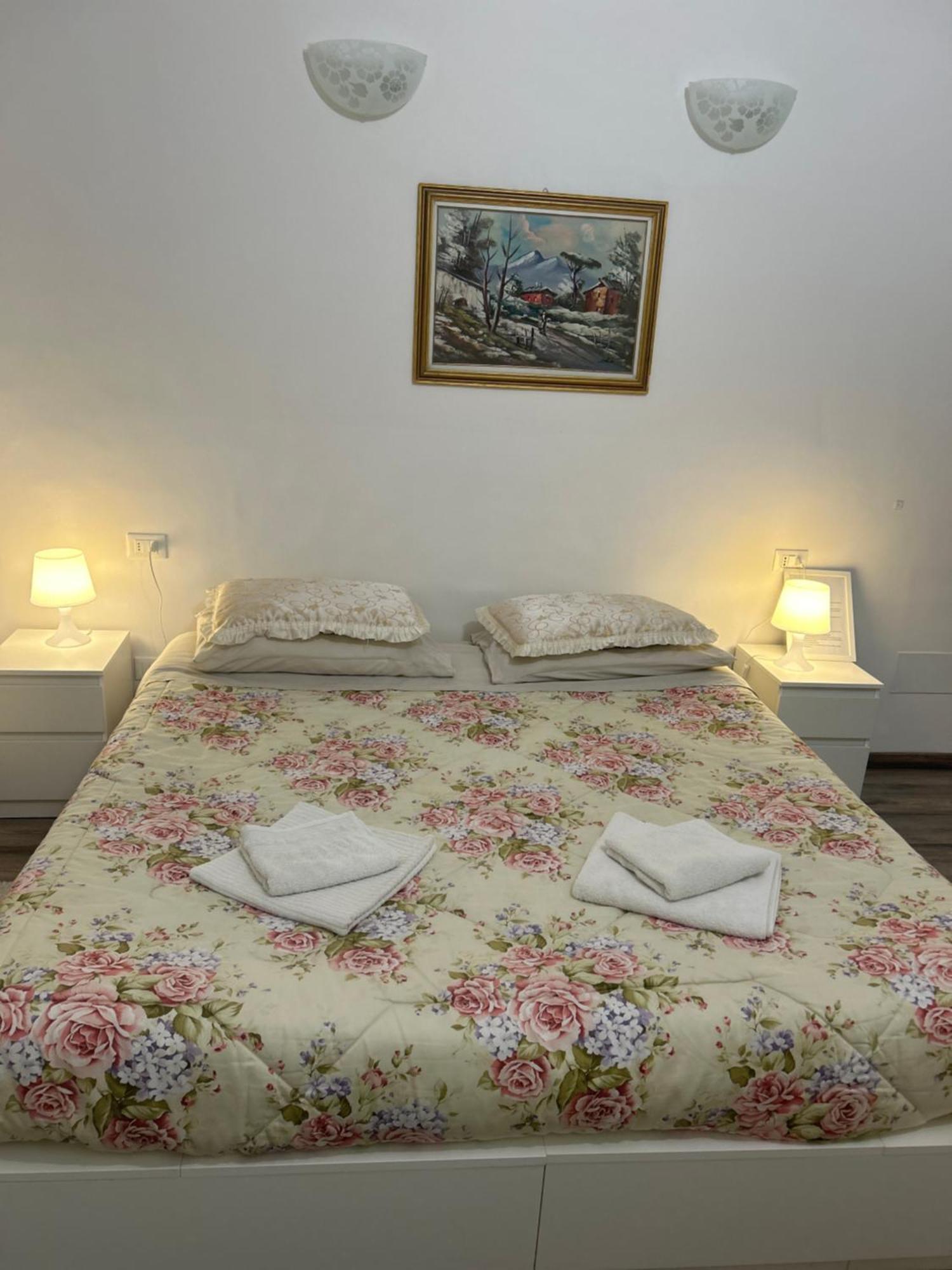 Casa Viorica Hotel Ancona Luaran gambar